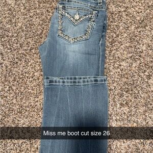 Miss Me Women's Boot Cut Jeans in Faded Blue with Embellished Pockets